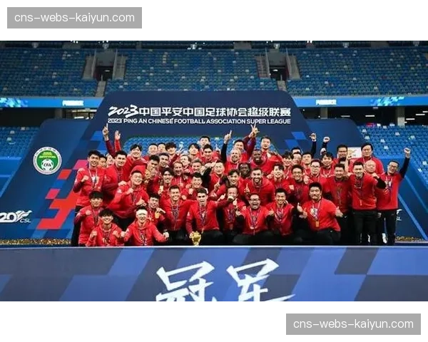 2026赛季中超揭幕战前瞻：卫冕冠军上海海港主场迎战山东泰山