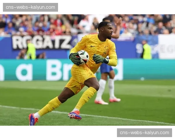 AC米兰官方确认，迈尼昂因手指伤势将缺席本赛季剩余比赛